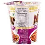 Nissin Veggi Manchow Instant Cup Noodles 70 g